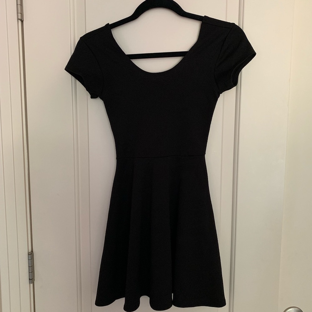 Short Sleeved Skater Dress!